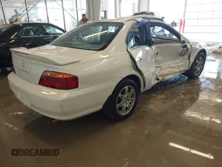 2000 Acura TL with VIN 19UUA566XYA043713, listed as a IAAI auction lot 41582073 with 185,442 mi miles. Bid and sale history available at carsss.com. Image 4.