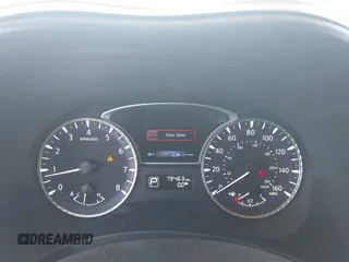 2019 Infiniti QX60 Pure z VIN 5N1DL0MN3KC565998, wystawiony jako IAAI lot #41911130 z przebiegiem 79 463 mil mil oraz . Historia ofert i sprzedaży dostępna na DreamBid. Obrazek 7.