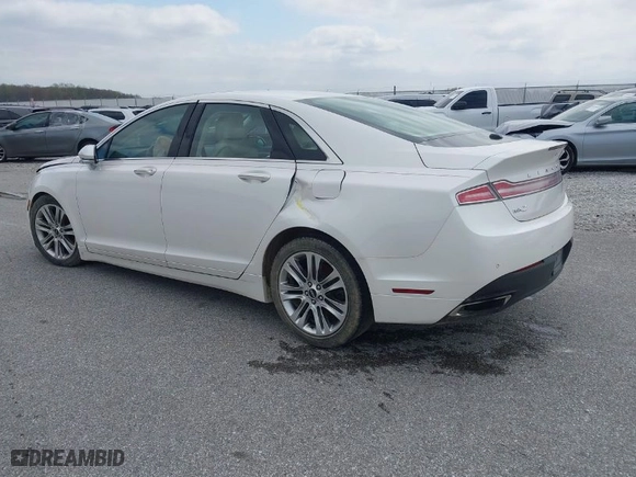 2013 Lincoln MKZ with VIN 3LN6L2G9XDR816801, listed as a IAAI auction lot 41769185 with 138,060 mi miles. Bid and sale history available at carsss.com. Image 3.