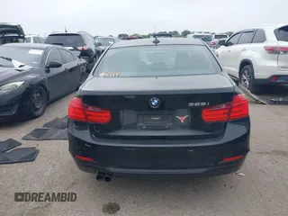 2013 BMW 3 Series 328i with VIN WBA3C1C58DF441909, listed as a IAAI auction lot 41915194 with 161,689 mi miles and . Bid and sale history available at carsss.com. Image 15.