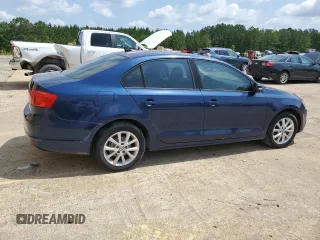 2011 Volkswagen Jetta SE with VIN 3VWDX7AJ8BM022225, listed as a Copart auction lot 60039795 with 101,887 mi miles and Clean title. Bid and sale history available at DreamBid. Image 3.