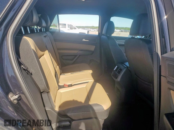 2022 Volkswagen Atlas SE with VIN 1V2WE2CA5NC200212, listed as a Copart auction lot 57658035 with 49,223 mi miles and Salvage title. Bid and sale history available at DreamBid. Image 11.