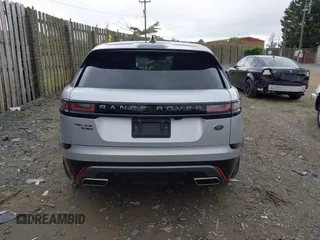2018 Land Rover Range Rover Velar R-Dynamic HSE z VIN SALYM2RV0JA742422, wystawiony jako IAAI lot #42168647 z przebiegiem 65 298 mil mil oraz . Historia ofert i sprzedaży dostępna na DreamBid. Obrazek 16.
