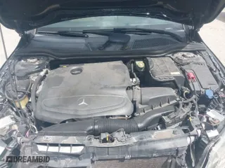 2014 Mercedes-Benz CLA-Class CLA 250 with VIN WDDSJ4EBXEN061752, listed as a IAAI auction lot 41914475 with 92,627 mi miles. Bid and sale history available at carsss.com. Image 10.