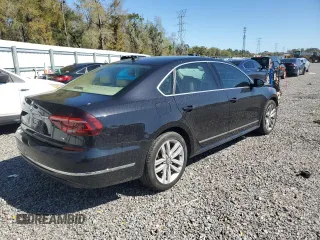2017 Volkswagen Passat SEL Premium z VIN 1VWCT7A32HC077806, wystawiony jako Copart lot #47272815 z przebiegiem 127 040 mil mil oraz Szkoda całkowita • Salvage title. Historia ofert i sprzedaży dostępna na DreamBid. Obrazek 3.