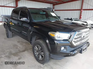 2016 Toyota Tacoma SR with VIN 5TFCZ5AN8GX020900, listed as a IAAI auction lot 41911329 with 133,931 mi miles. Bid and sale history available at carsss.com. Image 1.