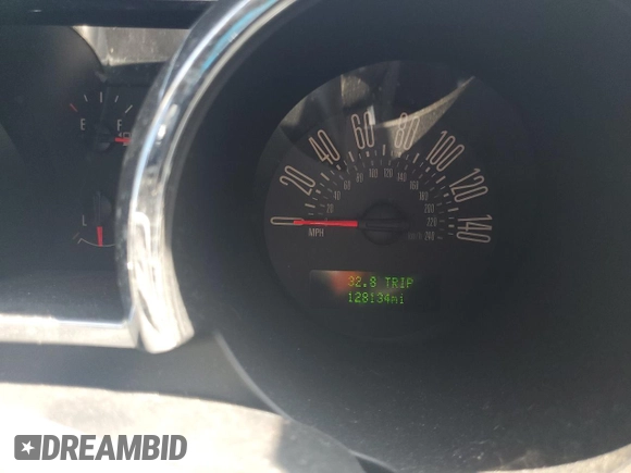 2007 Ford Mustang GT Deluxe with VIN 1ZVHT82H375255005, listed as a Copart auction lot 64924925 with 128,134 mi miles and Clean title. Bid and sale history available at DreamBid. Image 9.