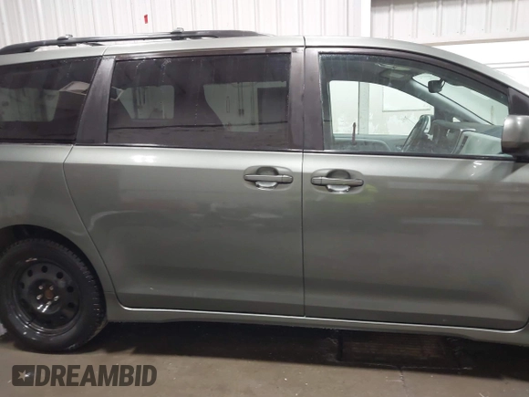2019 Toyota Sienna LE Auto Access Seat with VIN 5TDKZ3DCXKS012628, listed as a IAAI auction lot 41666314 with 72,428 mi miles and . Bid and sale history available at DreamBid. Image 14.