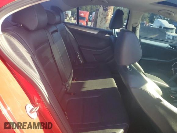 2015 Volkswagen Jetta SE с VIN 3VWD07AJ4FM263869, выставлен на аукционе Copart как лот 54489945 с пробегом 195 719 миль миль и Списание • Salvage title. История ставок и продаж доступна на DreamBid. Изображение 10.