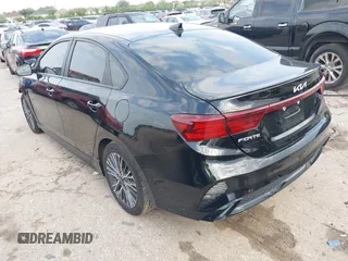2023 Kia Forte GT-Line z VIN 3KPF54AD8PE542078, wystawiony jako IAAI lot #42113560 z przebiegiem 29 373 mil mil oraz . Historia ofert i sprzedaży dostępna na DreamBid. Obrazek 3.