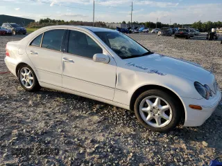2003 Mercedes-Benz C 320 with VIN WDBRF64JX3F398183, listed as a Copart auction lot 73837514 with 129,526 mi miles and Salvage Title. Bid and sale history available at DreamBid. Image 4.