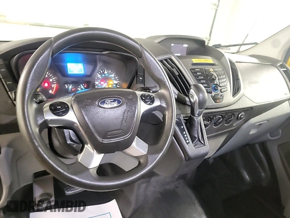 2019 Ford Transit z VIN 1FTYR3XM7KKA24824, wystawiony jako IAAI lot #42500762 z przebiegiem 75 307 mil mil oraz . Historia ofert i sprzedaży dostępna na DreamBid. Obrazek 52.