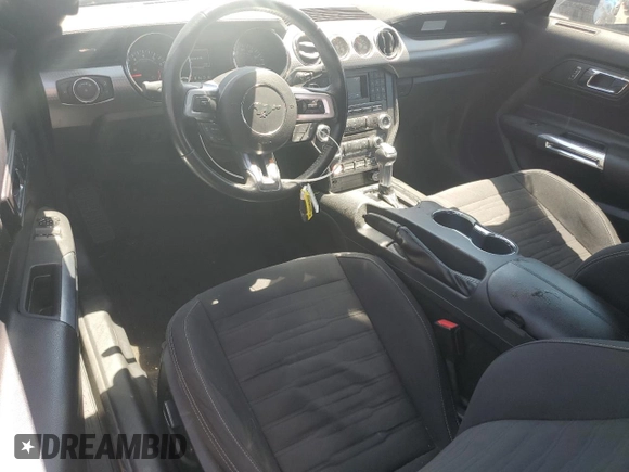 2017 Ford Mustang EcoBoost z VIN 1FA6P8TH8H5317034, wystawiony jako Copart lot #51316535 z przebiegiem 73 480 mil mil oraz Szkoda całkowita • Salvage title. Historia ofert i sprzedaży dostępna na DreamBid. Obrazek 8.