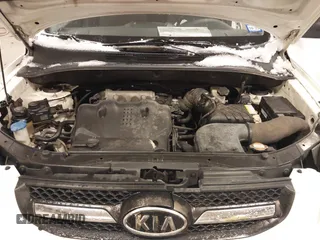 2010 Kia Sportage LX with VIN KNDKGCA35A7718764, listed as a IAAI auction lot 41512368 with 122,420 mi miles and . Bid and sale history available at carsss.com. Image 10.