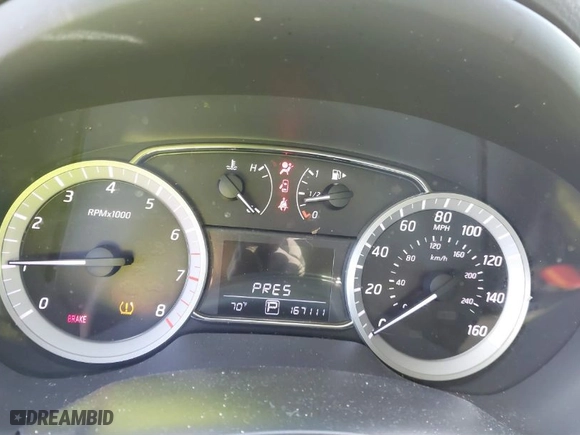 2014 Nissan Sentra SV with VIN 3N1AB7AP9EY200183, listed as a IAAI auction lot 41795406 with 167,111 mi miles. Bid and sale history available at carsss.com. Image 7.