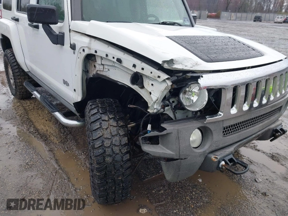 2007 Hummer H3 SUV with VIN 5GTDN13E978173651, listed as a IAAI auction lot 41865862 with 149,857 mi miles. Bid and sale history available at carsss.com. Image 6.