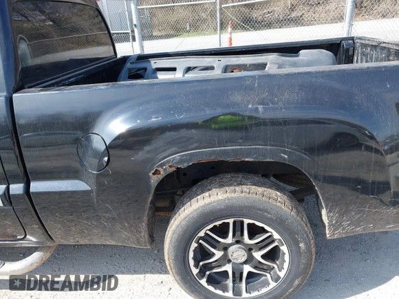 2006 Mitsubishi Raider LS with VIN 1Z7HC22K56S561574, listed as a IAAI auction lot 41757412 with 216,559 mi miles. Bid and sale history available at carsss.com. Image 20.