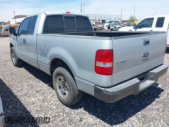 2004 Ford F-150 STX with VIN 1FTRX12WX4NA91393, listed as a IAAI auction lot 42169838 with 259,197 mi miles and . Bid and sale history available at carsss.com. Image 3.