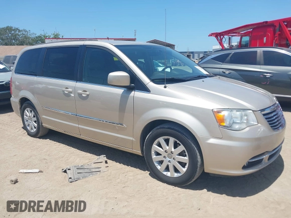 2014 Chrysler Town & Country Touring with VIN 2C4RC1BG3ER418600, listed as a IAAI auction lot 42132277 with 72,406 mi miles and . Bid and sale history available at DreamBid. Image 1.