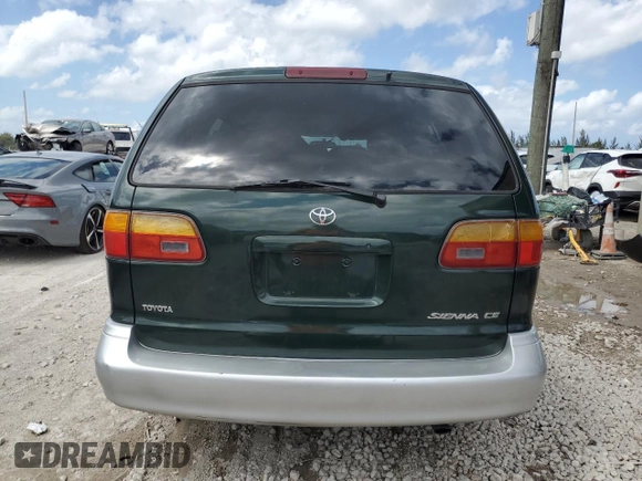 2000 Toyota Sienna CE with VIN 4T3ZF19CXYU224375, listed as a Copart auction lot 51433325 with 147,365 mi miles and Salvage Title. Bid and sale history available at carsss.com. Image 6.