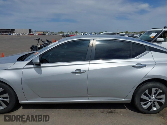 2020 Nissan Altima S z VIN 1N4BL4BV7LC259562, wystawiony jako IAAI lot #42331476 z przebiegiem 31 409 mil mil oraz . Historia ofert i sprzedaży dostępna na DreamBid. Obrazek 15.