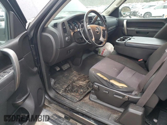 2013 GMC Sierra 1500 SLE with VIN 1GTR2VE73DZ314683, listed as a Copart auction lot 49821255 with 133,348 mi miles and Salvage Title. Bid and sale history available at DreamBid. Image 8.
