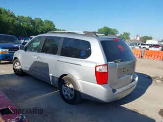 2006 Kia Sedona LX with VIN KNDMB233466038303, listed as a IAAI auction lot 42237102 with 279,805 mi miles and . Bid and sale history available at DreamBid. Image 3.