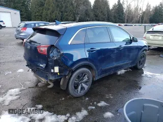 2017 Kia Niro EX with VIN KNDCC3LC3H5102306, listed as a Copart auction lot 43741275 with 149,510 mi miles and Salvage Title. Bid and sale history available at carsss.com. Image 3.
