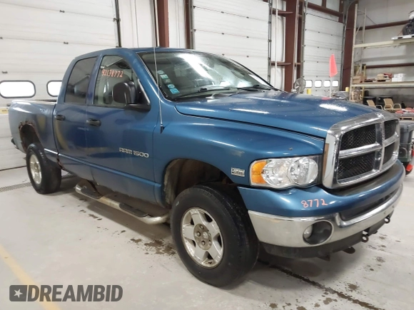 2005 Dodge 1500 SLT with VIN 1D7HU18D45S300274, listed as a IAAI auction lot 42138772 with 204,355 mi miles. Bid and sale history available at carsss.com. Image 1.