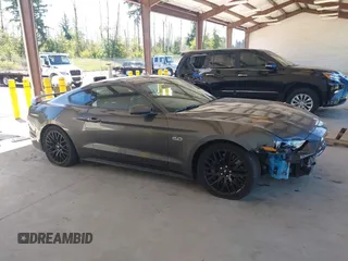 2020 Ford Mustang GT z VIN 1FA6P8CFXL5182243, wystawiony jako IAAI lot #42639313 z przebiegiem 32 018 mil mil oraz . Historia ofert i sprzedaży dostępna na DreamBid. Obrazek 13.