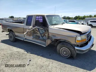 1992 Ford F-250 с VIN 1FTHX26G8NKA90766, выставлен на аукционе Copart как лот 56868745 с пробегом Не указан миль и Списание • Salvage title. История ставок и продаж доступна на DreamBid. Изображение 4.