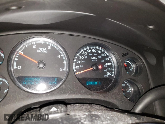 2012 GMC Sierra 2500HD SLT z VIN 1GT121C89CF120127, wystawiony jako Copart lot #42336495 z przebiegiem 142 396 mil mil oraz Szkoda całkowita • Salvage title. Historia ofert i sprzedaży dostępna na DreamBid. Obrazek 9.