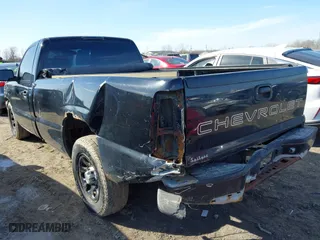 2006 Chevrolet Silverado 1500 Work Truck with VIN 3GCEC14X76G213817, listed as a IAAI auction lot 41817367 with 181,860 mi miles. Bid and sale history available at carsss.com. Image 3.
