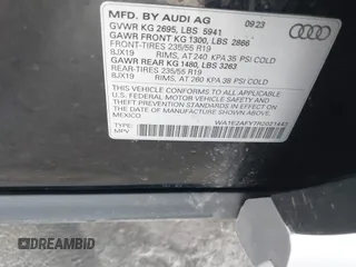 2024 Audi Q5 S line Premium Plus z VIN WA1E2AFY7R2021443, wystawiony jako IAAI lot #41534974 z przebiegiem 7 512 mil mil oraz . Historia ofert i sprzedaży dostępna na DreamBid. Obrazek 9.