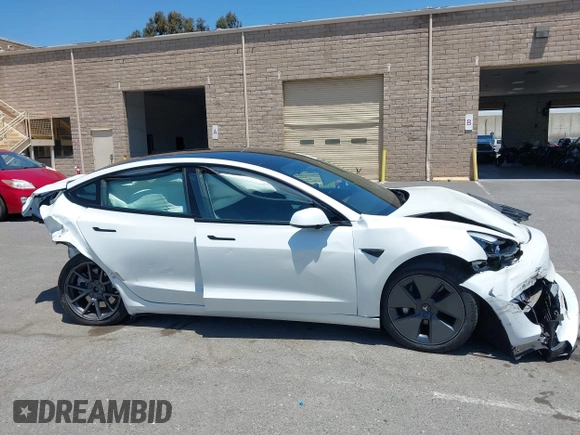 2023 Tesla Model 3 с VIN 5YJ3E1EAXPF568984, выставлен на аукционе IAAI как лот 42346535 с пробегом 32 242 миль миль и . История ставок и продаж доступна на DreamBid. Изображение 13.