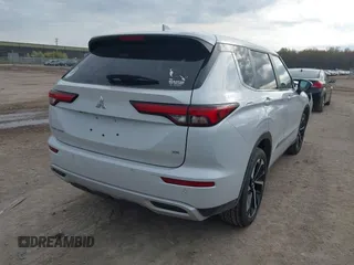 2022 Mitsubishi Outlander SE z VIN JA4J4UA85NZ036591, wystawiony jako IAAI lot #42106573 z przebiegiem 37 467 mil mil oraz . Historia ofert i sprzedaży dostępna na DreamBid. Obrazek 4.