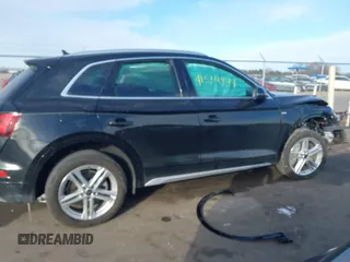 2024 Audi Q5 S line Premium Plus z VIN WA1E2AFY7R2021443, wystawiony jako IAAI lot #41534974 z przebiegiem 7 512 mil mil oraz . Historia ofert i sprzedaży dostępna na DreamBid. Obrazek 13.