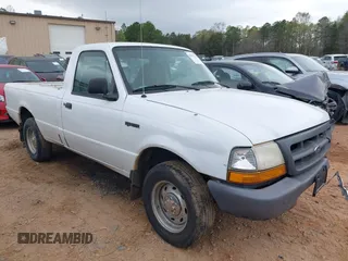 2000 Ford Ranger XL with VIN 1FTYR10C8YTA95720, listed as a IAAI auction lot 41922725 with 243,911 mi miles. Bid and sale history available at carsss.com. Image 1.