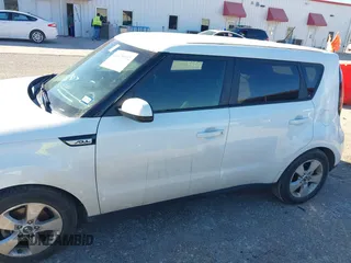 2018 Kia Soul with VIN KNDJN2A28J7554638, listed as a IAAI auction lot 41475192 with 48,869 mi miles. Bid and sale history available at carsss.com. Image 14.