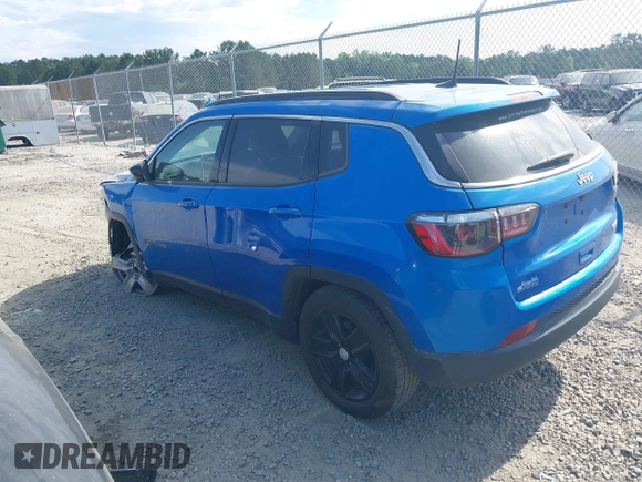 2022 Jeep Compass Latitude with VIN 3C4NJCBB6NT229148, listed as a IAAI auction lot 42342559 with 26,915 mi miles and . Bid and sale history available at DreamBid. Image 3.