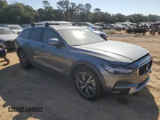 2017 Volvo V90 z VIN YV4A22NL5H1004884, wystawiony jako Copart lot #77791224 z przebiegiem Nie podano mil oraz Szkoda całkowita • Salvage title. Historia ofert i sprzedaży dostępna na DreamBid. Obrazek 4.
