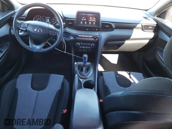2019 Hyundai Veloster 2.0 with VIN KMHTG6AF1KU017833, listed as a Copart auction lot 82904093 with 69,556 mi miles. Bid and sale history available at carsss.com. Image 8.