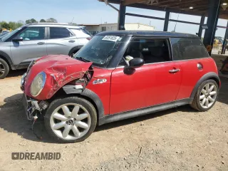 2005 MINI Hardtop S z VIN WMWRE33515TL10355, wystawiony jako Copart lot #50391825 z przebiegiem 174 150 mil mil oraz Szkoda całkowita • Salvage title. Historia ofert i sprzedaży dostępna na DreamBid. Obrazek 1.