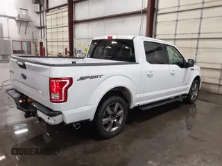 2017 Ford F-150 XL with VIN 1FTEW1CP8HKC06962, listed as a IAAI auction lot 42033408 with 43,797 mi miles. Bid and sale history available at carsss.com. Image 4.