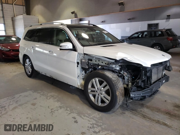 2015 Mercedes-Benz GL-Class GL 350 BlueTEC with VIN 4JGDF2EE7FA454521, listed as a Copart auction lot 49517673 with 109,620 mi miles. Bid and sale history available at carsss.com. Image 4.
