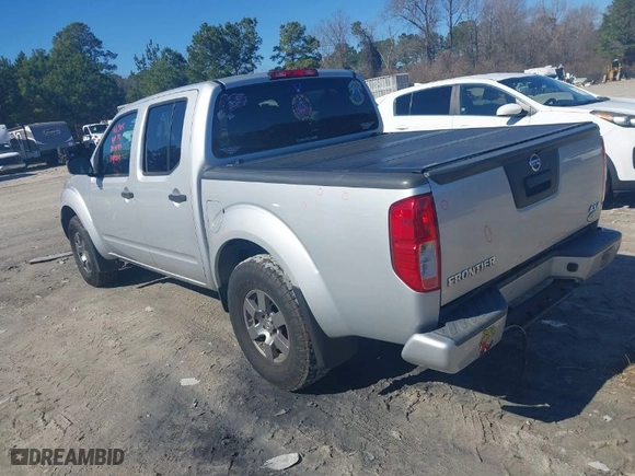 2018 Nissan Frontier PRO-4X with VIN 1N6AD0EV4JN701719, listed as a IAAI auction lot 41585315 with NaN miles. Bid and sale history available at carsss.com. Image 3.