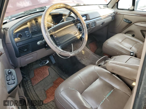 1996 Ford Bronco XL z VIN 1FMEU15N6TLA03097, wystawiony jako Copart lot #80449114 z przebiegiem 289 345 mil mil oraz Czysty tytuł • Clean title. Historia ofert i sprzedaży dostępna na DreamBid. Obrazek 8.