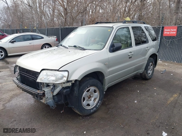 2005 Mercury Mariner Luxury with VIN 4M2YU57175DJ05986, listed as a IAAI auction lot 41713180 with 243,682 mi miles. Bid and sale history available at carsss.com. Image 17.