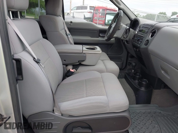 2006 Ford F-150 XLT с VIN 1FTPX14526FA34842, выставлен на аукционе IAAI как лот 42370892 с пробегом 158 308 миль миль и . История ставок и продаж доступна на DreamBid. Изображение 5.