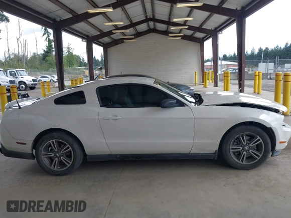 2011 Ford Mustang V6 with VIN 1ZVBP8AMXB5109458, listed as a IAAI auction lot 42565392 with 154,710 mi miles and . Bid and sale history available at DreamBid. Image 14.